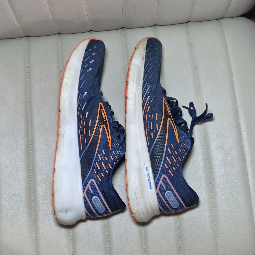Men's Athletic Running Shoes - Navy with Orange Accents 10.5